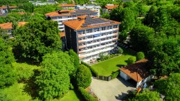 &copy; Nell & Marc Jones