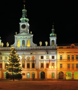 Weihnachtlicher Stadtplatz © kohy-fotolia.com