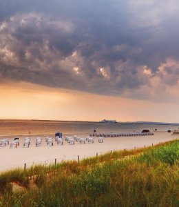 Am Strand von Swinemünde &copy; Robert Ignaciuk