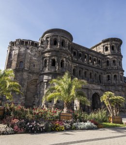 Porta Nigra © J. Ossorio Castillo - stock.adob