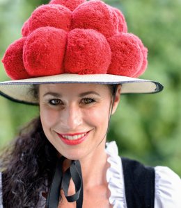 Schwarzwaldmädel &copy; michaelheim - stock.adobe.com